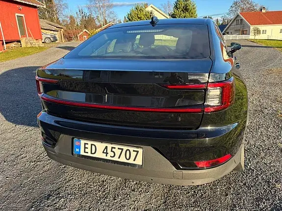 Polestar 2 2022 photo 2