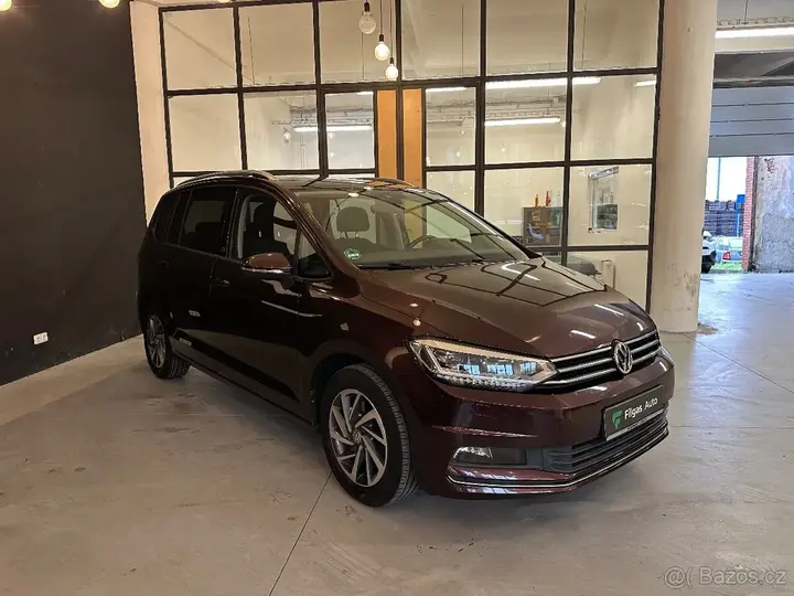 Volkswagen Touran 2017 photo 5