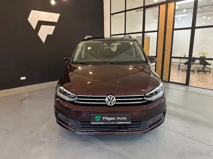 Volkswagen Touran 2017 photo 3