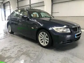 BMW 320I