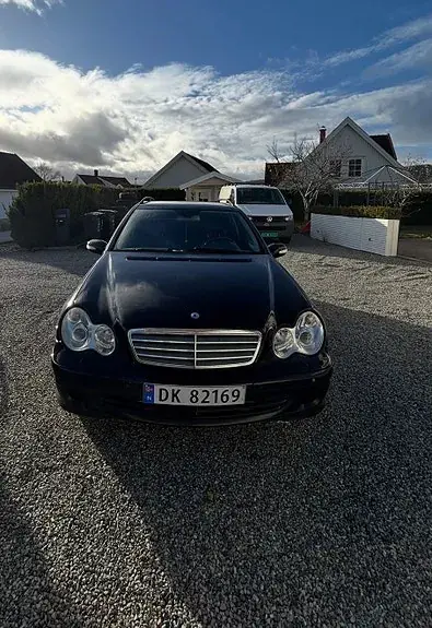 Mercedes-Benz C180