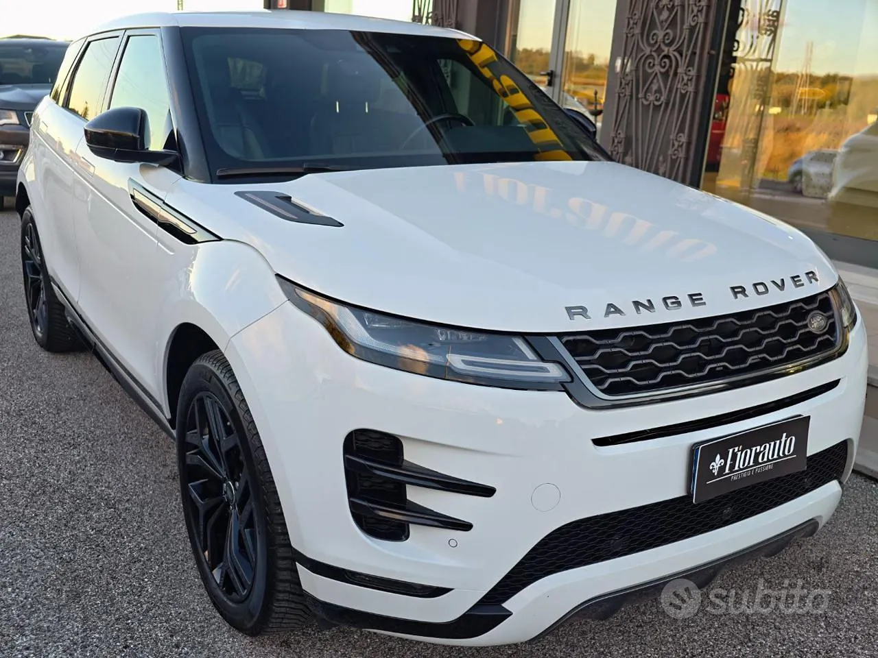 Land Rover Range Rover Evoque 2020 photo 2