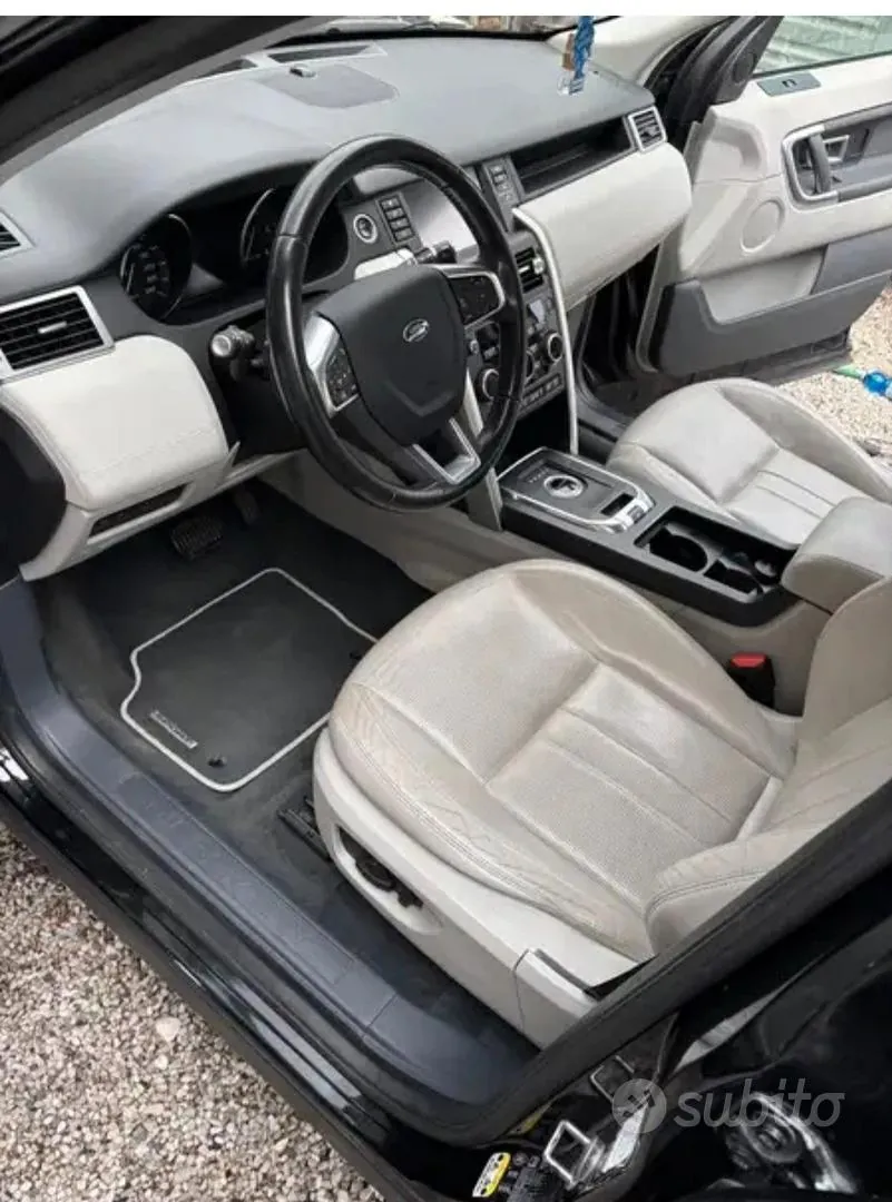 Land Rover Discovery Sport 2016 photo 5
