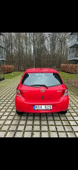 Toyota Yaris 2010 photo 3