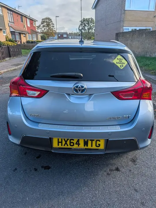 Toyota Auris 2014 photo 2