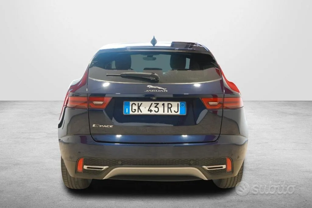 Jaguar E-Pace 2022 photo 5