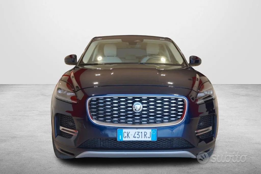 Jaguar E-Pace 2022 photo 2