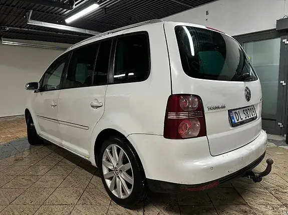 Volkswagen Touran 2007 photo 3