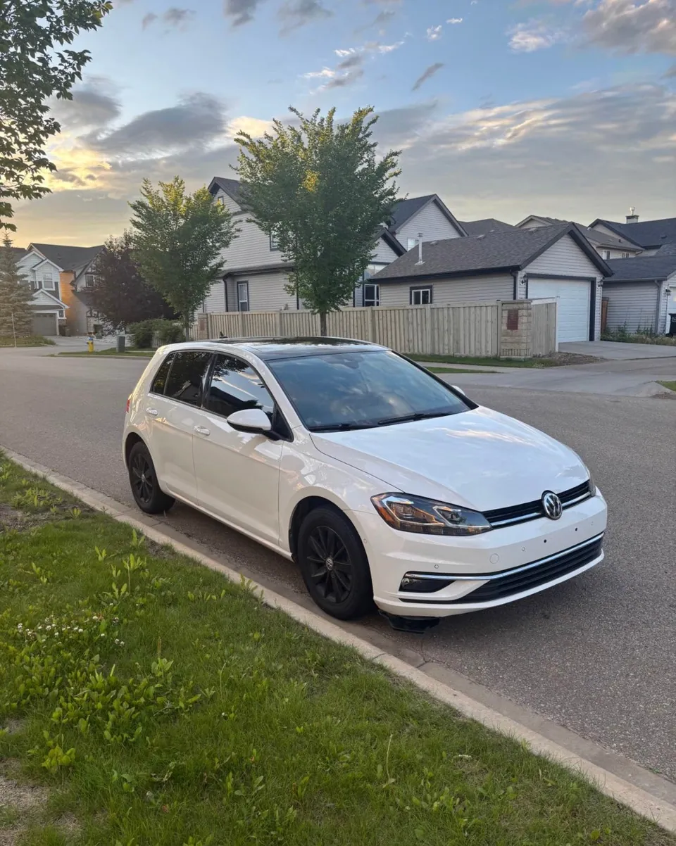 Volkswagen Golf 2018 photo 2