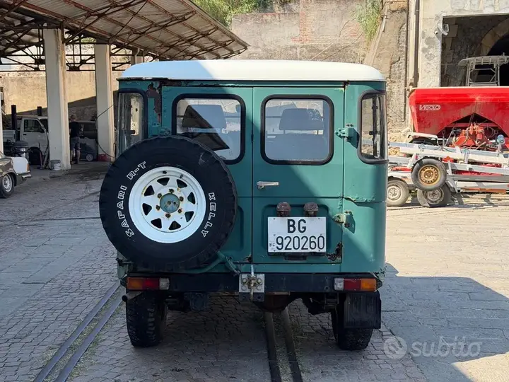 Toyota Land Cruiser 1970 photo 3