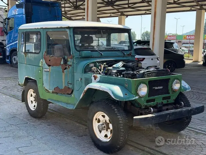Toyota Land Cruiser 1970 photo 2