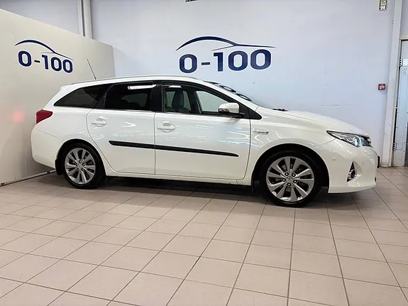 Toyota Auris 2014 photo 4