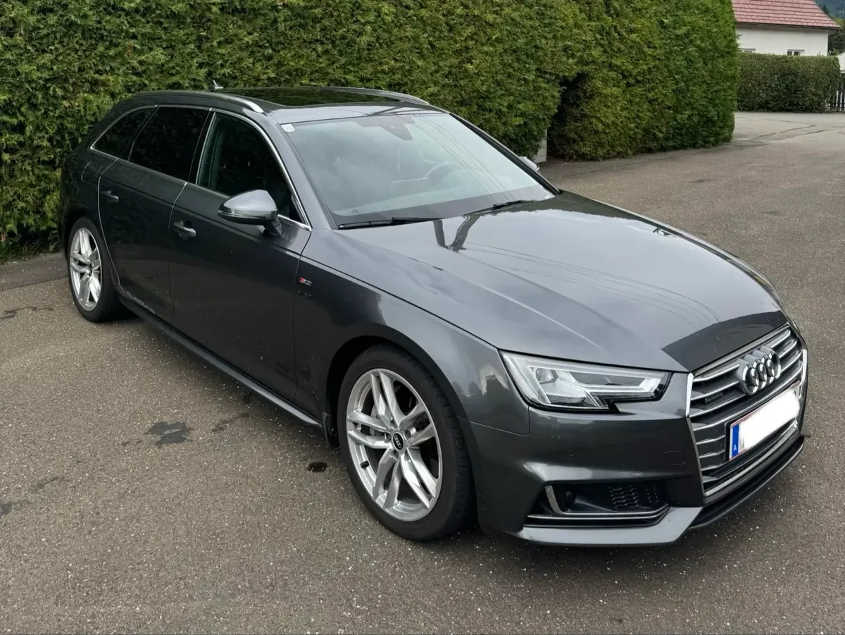 Audi A4 2017 photo 3