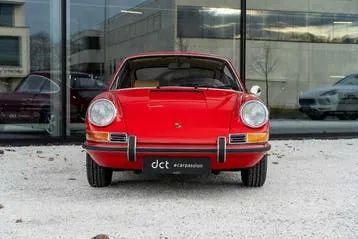 Porsche 911 T 2.2 1971 photo 2