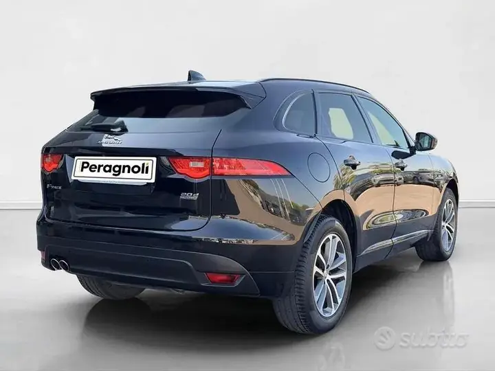 Jaguar F-Pace 2019 photo 2