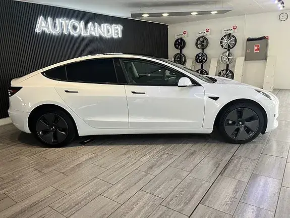 Tesla Model 3 2021 photo 4