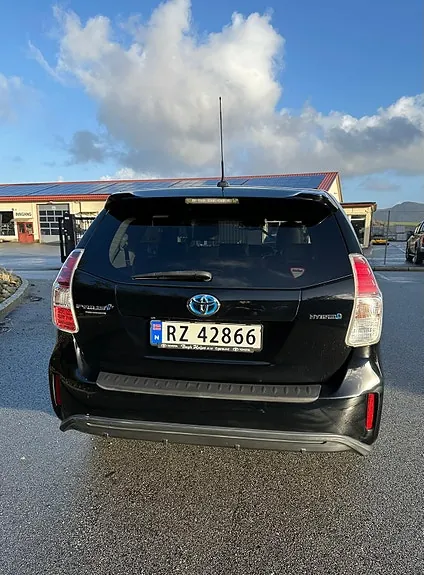 Toyota Prius 2019 photo 3