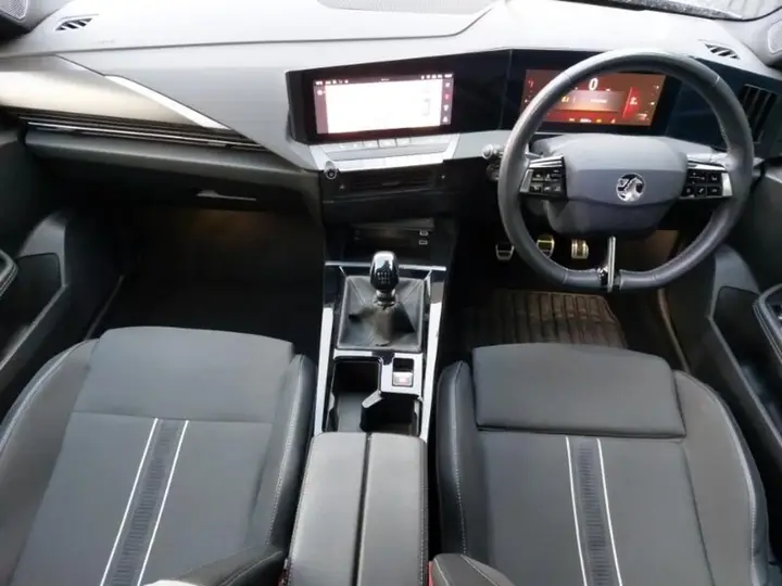 Vauxhall Astra 2023 photo 3