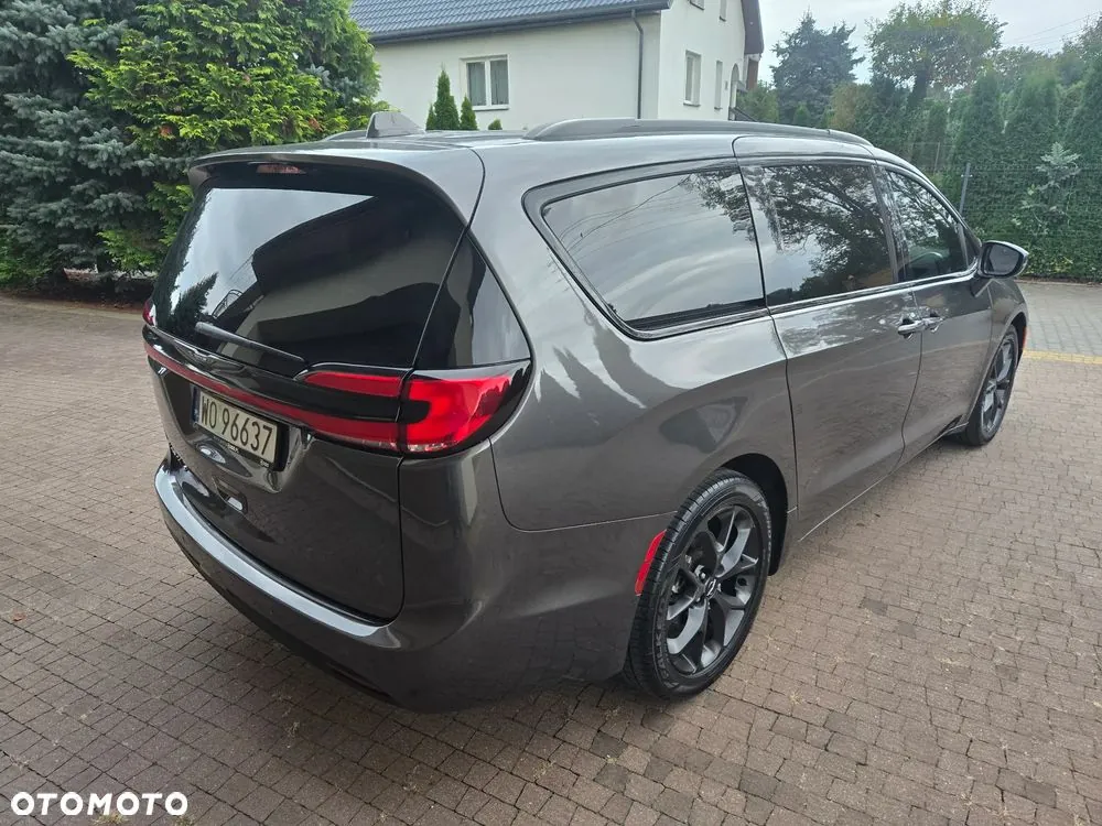 Chrysler Pacifica 2022 photo 5