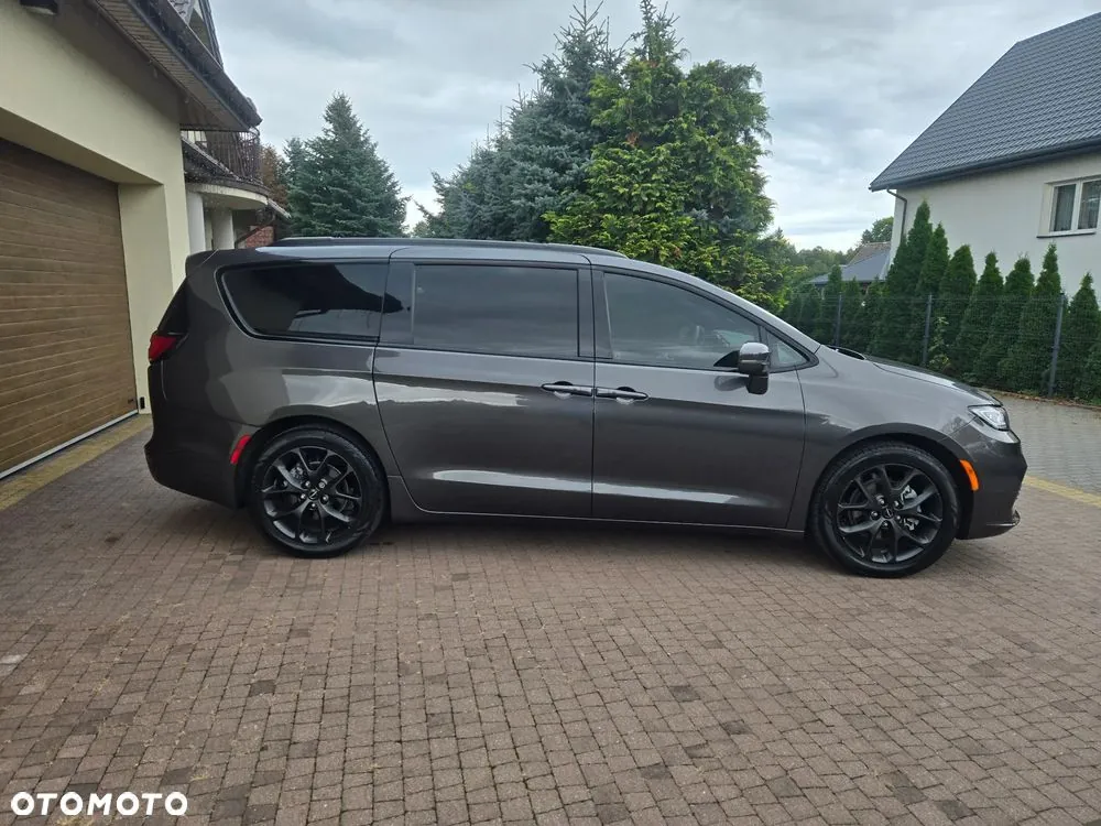 Chrysler Pacifica 2022 photo 4