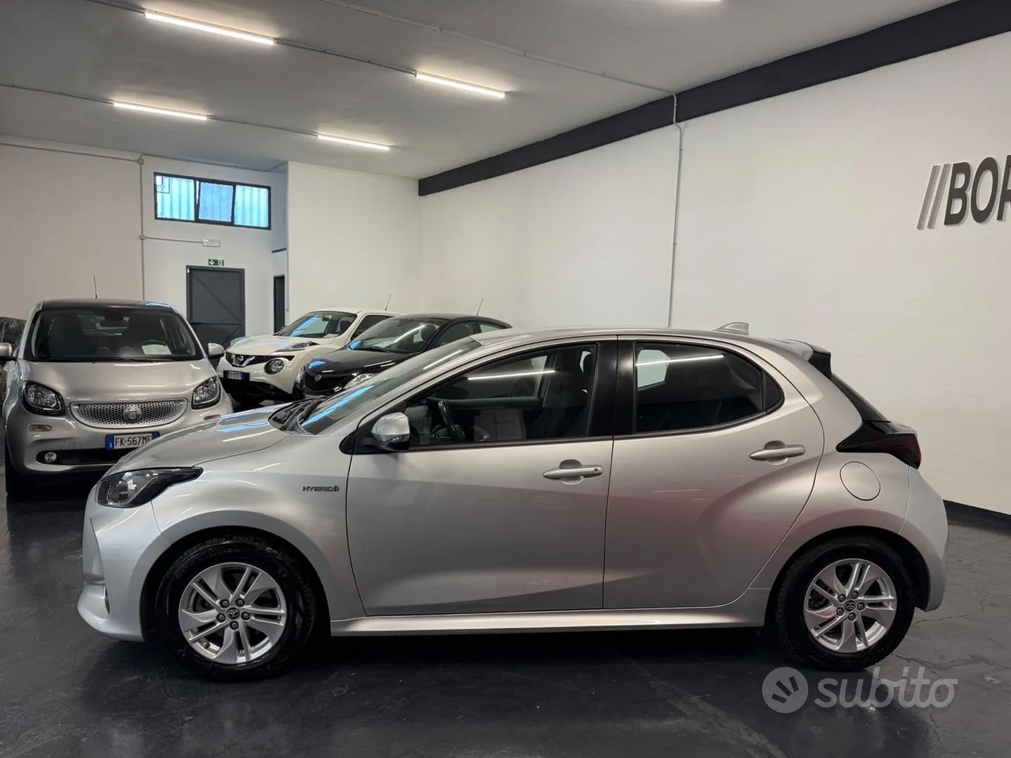 Toyota Yaris 2021 photo 2
