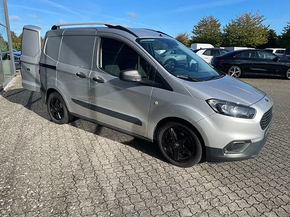 Ford Transit Courier 2021 photo 4