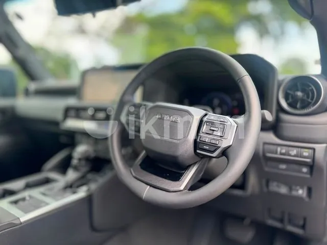 Toyota Land Cruiser Prado 2026 photo 4