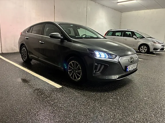 Hyundai Ioniq 2021 photo 2