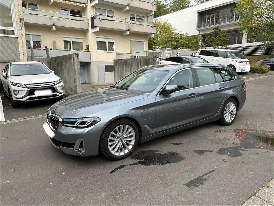 BMW 530E