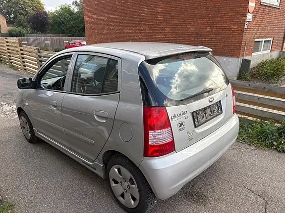 Kia Picanto 2005 photo 4