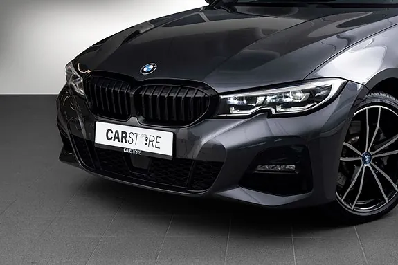 BMW 330E 2022 photo 2