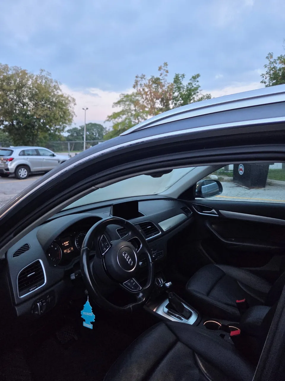 Audi Q3 2015 photo 3