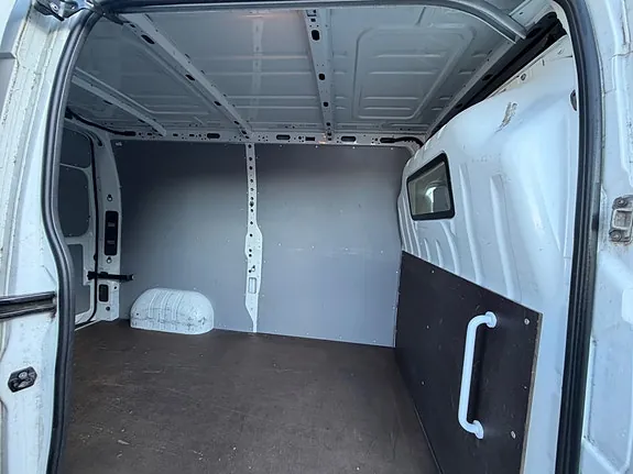 Nissan Nv400 2015 photo 5