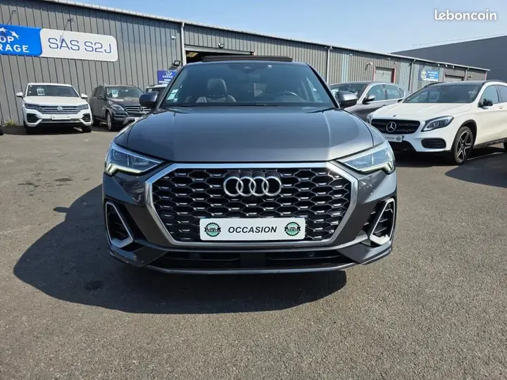 Audi Q3 2020 photo 2