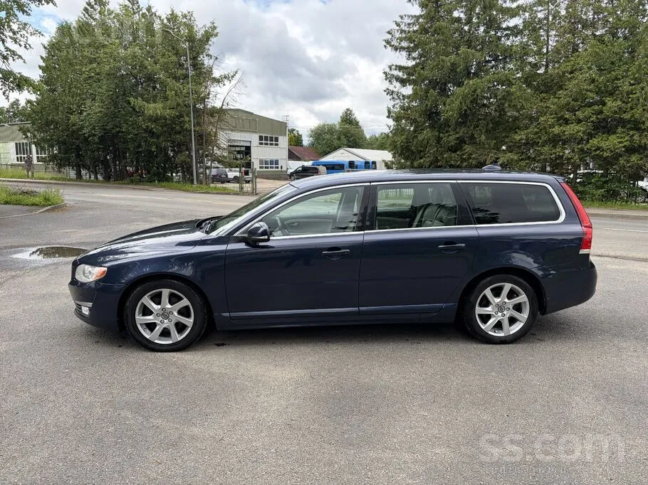 Volvo V70 2014 photo 2