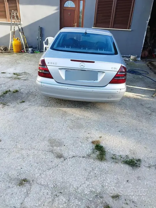 Mercedes-Benz C-Class 2005 photo 4