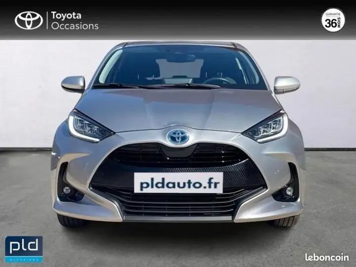 Toyota Yaris 2021 photo 2