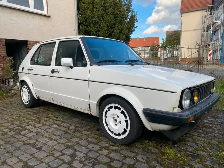Volkswagen Golf 1 Gti