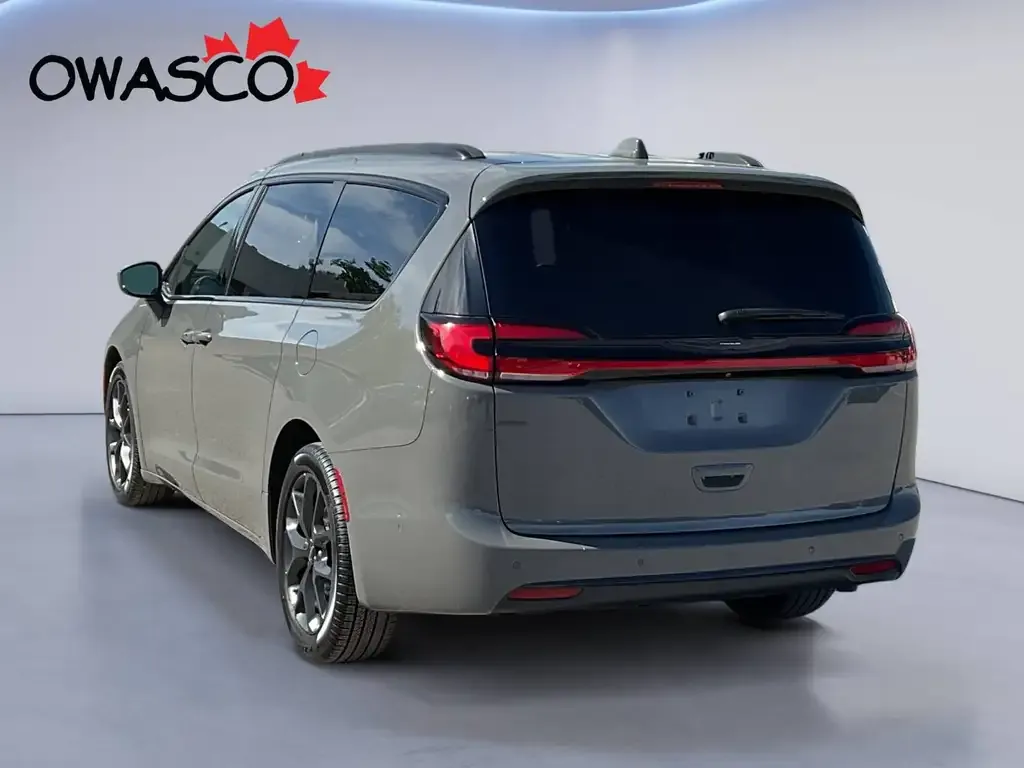 Chrysler Pacifica 2022 photo 4