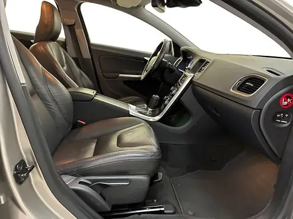 Volvo S60 2011 photo 4
