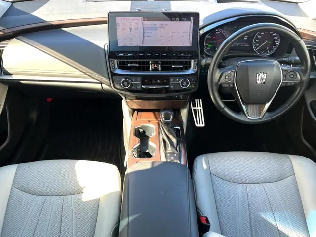 Toyota Crown Hybrid G-Executive 2021 photo 2