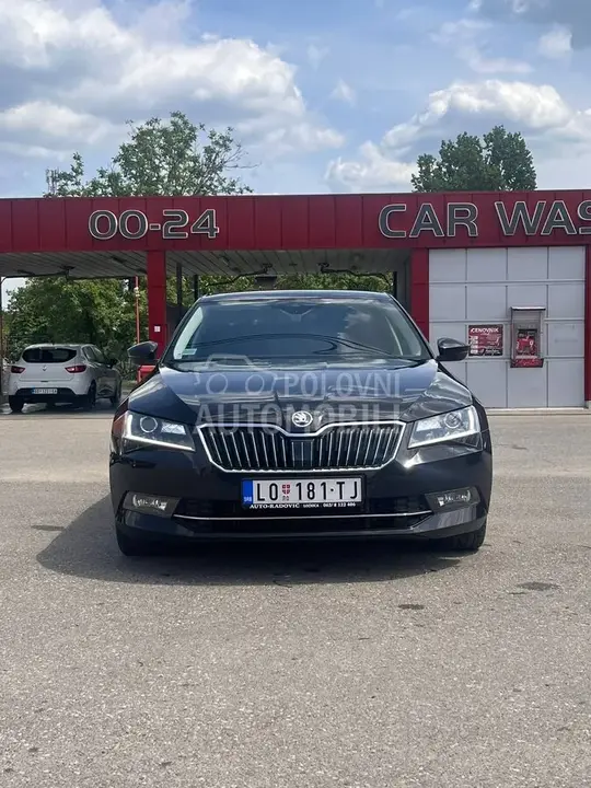 Skoda Superb 2019 photo 4