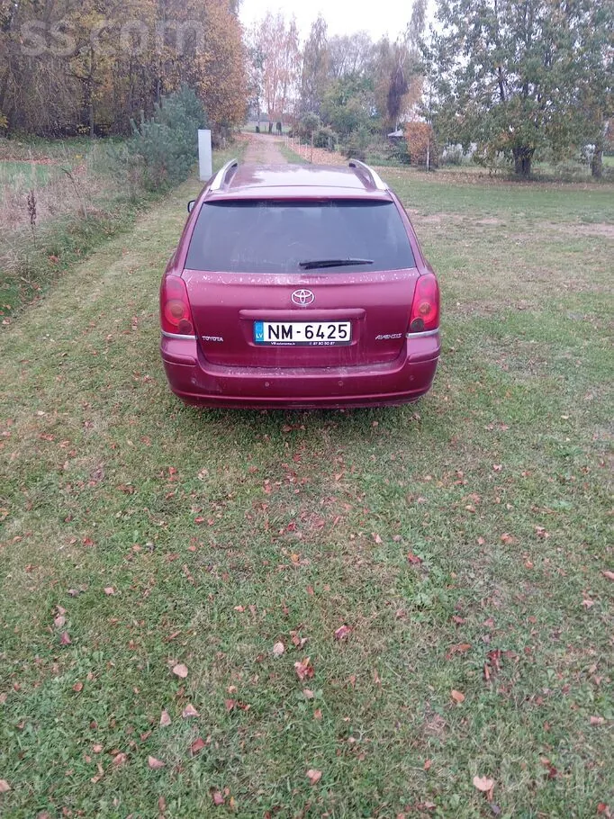 Toyota Avensis 2004 photo 3