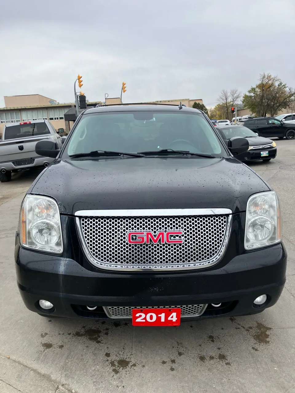 GMC Yukon 2014 photo 3