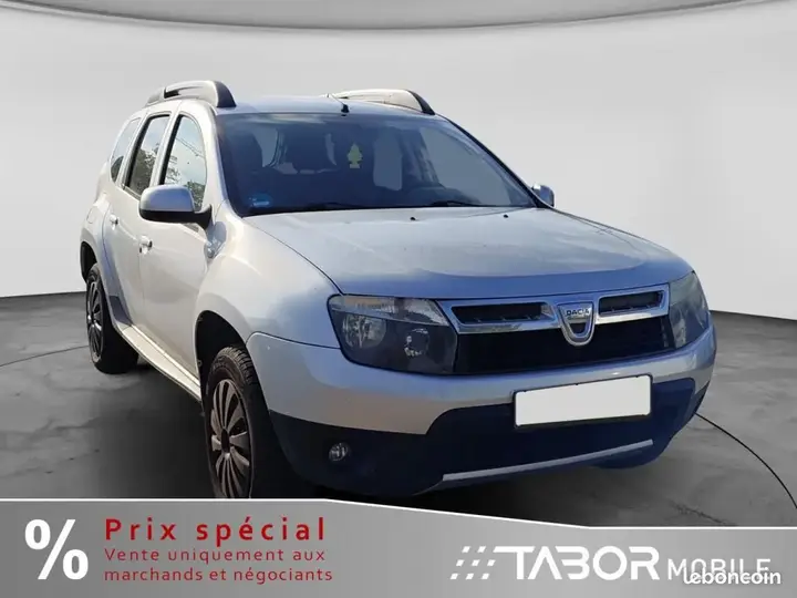 Dacia Duster 2012 photo 2