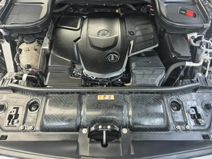Mercedes-Benz Gls-Class 2022 photo 5