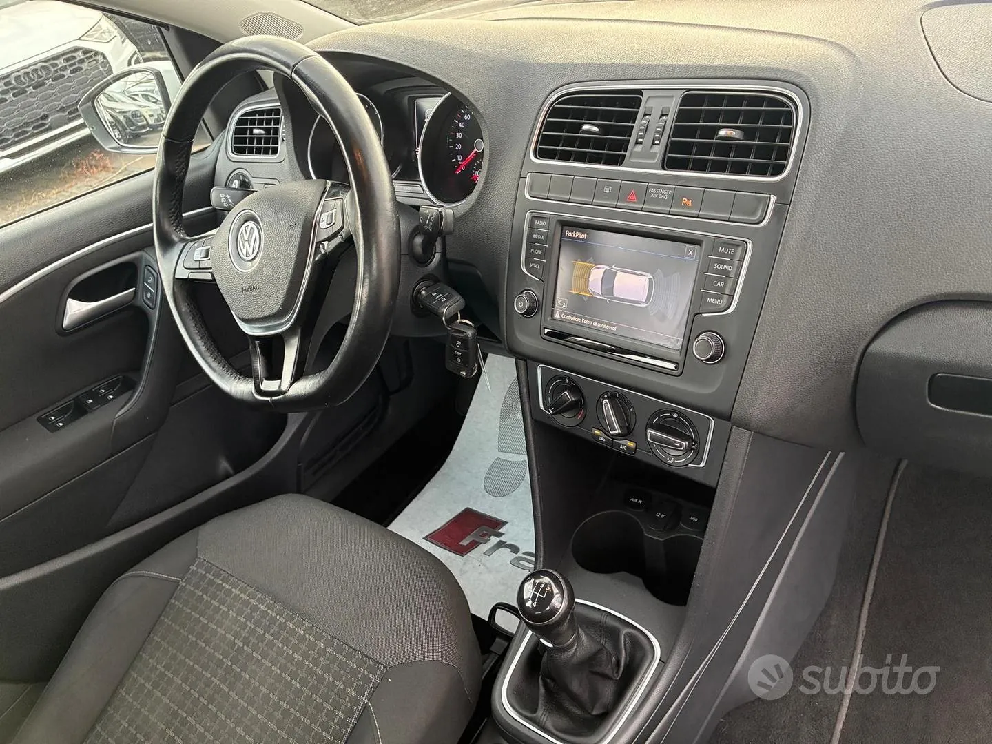 Volkswagen Polo 2017 photo 4