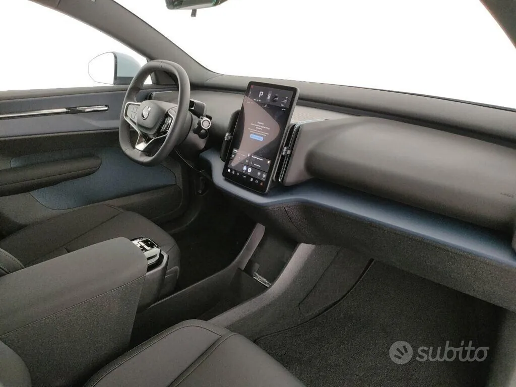 Volvo Ex30 photo 3
