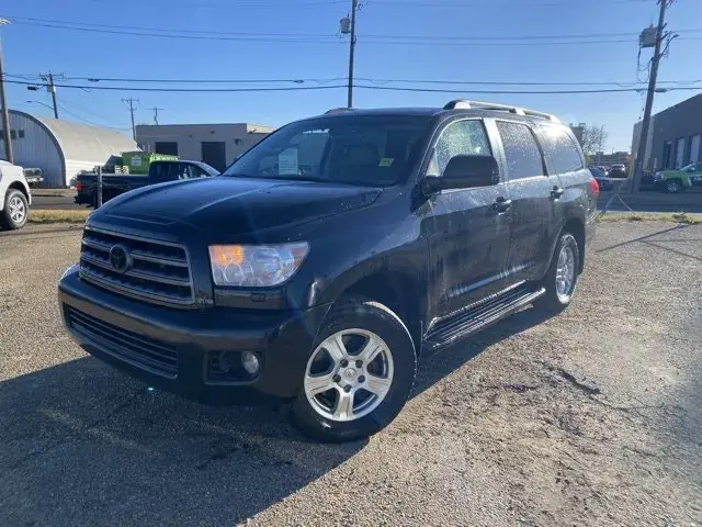 Toyota Sequoia 2012 photo 2