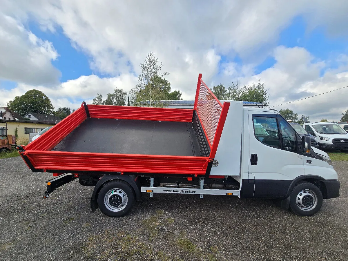 Iveco Daily 2024 photo 3